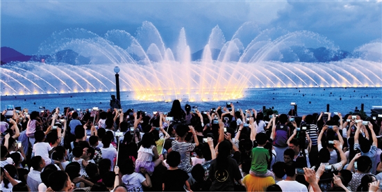 炫酷噴泉 樂動(dòng)西湖
